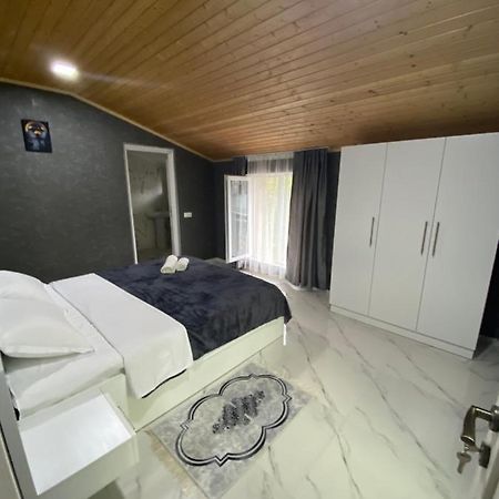 Buo'S Guest House Borjomi Exterior foto